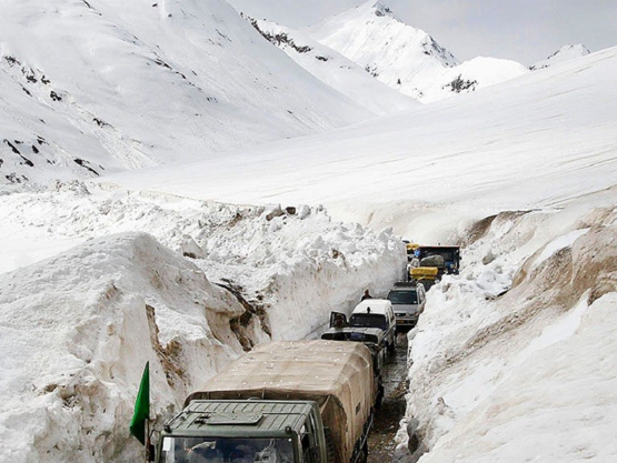 Zoji La Pass sonmarg